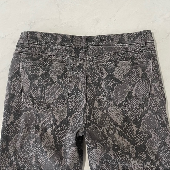 Wit & Wisdom Gray Snake Print Skinny Jeans Size 10 Animal Print Mobwife - Picture 4 of 7